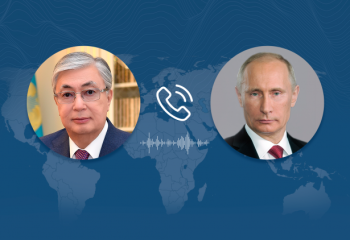 Kazakh , Russian Presidents talk over phone
