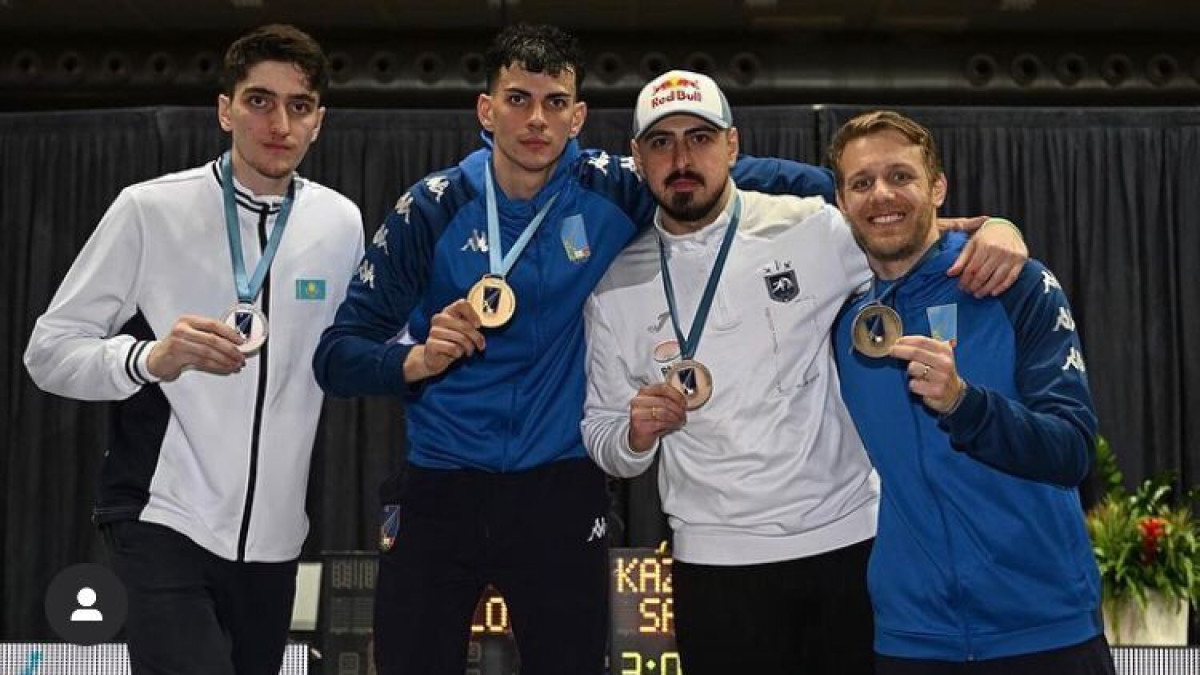 Казахстанец занял второе место на Кубке мира по фехтованию