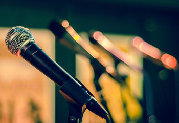 Большой вечер дебатов: кандидаты в депутаты от семи партий встретятся в прямом эфире