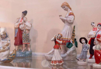 «Женская» выставка фарфора, стекла и фаянса открылась в Семее