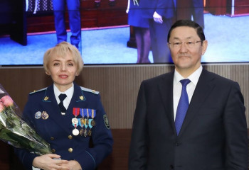 232 женщины-прокурора получили ведомственные награды и классные чины