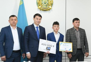 Түркістан облысында үш жастағы баланы құтқарған оқушы марапатталды