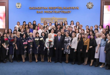 Over 200 women prosecutors receive departmental awards