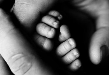 Павлодарда қоқыс жәшігінен нәрестенің денесі табылды