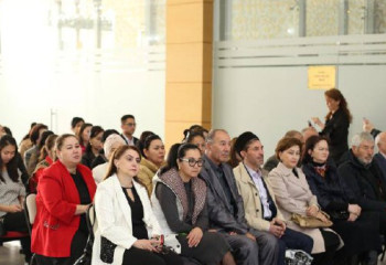 Предвыборная гонка: кандидаты семи казахстанских партий встречаются с избирателями