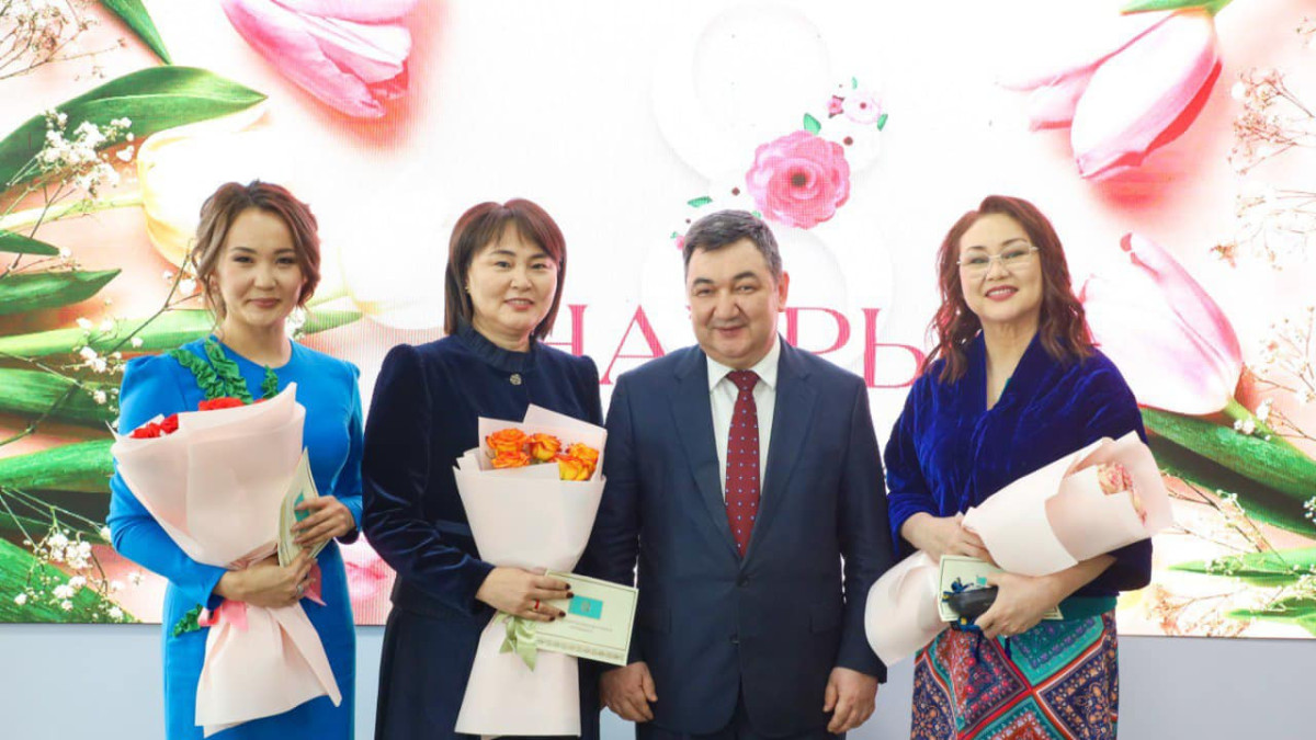  facebook.com/darhan.hidirali 