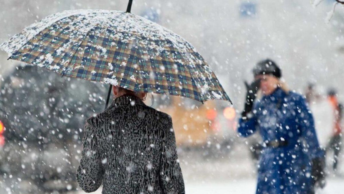 Дождь, снег и порывистый ветер ожидают казахстанцев в ближайшие дни