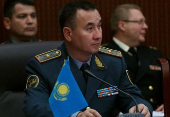 Экс-министра обороны Мурата Бектанова осудили на 12 лет