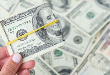 Қор нарығында доллар қымбаттай түсті