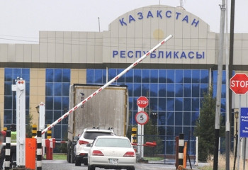 Свыше 68 тысяч грузовиков пересекли госграницу Казахстана без надлежащего таможенного контроля