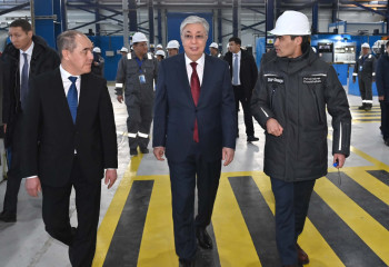 Президент посетил производственный цех итальянско-казахстанского предприятия в ЗКО