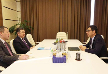Kazakh Minister of Information and Social Development meets with minister of Sports and Youth of Azerbaijan
