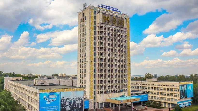  Досжан Балабекұлы 