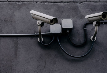 Избиение и грабеж астанчанина попали на камеру видеонаблюдения