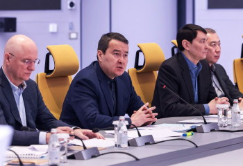 Дәрі-дәрмек өндірісін жыл сайын тұрақты түрде өсіруіміз қажет – Әлихан Смайылов