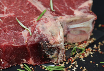 Потребление мяса снижается в Казахстане второй год подряд