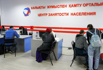 На бирже труда снизилась активность соискателей и работодателей