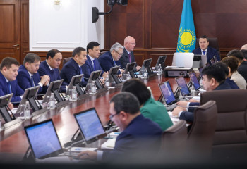 Сохранить темпы роста экономики поручил Алихан Смаилов