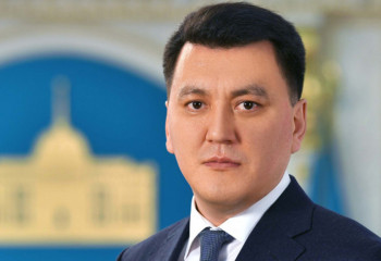 Ерлан Қарин бір жыл ішіндегі бес өзгеріс туралы айтты