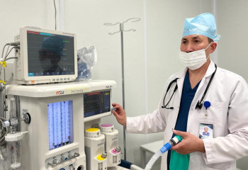 Шымкенттік дәрігер жүрегі тоқтап қалған сәбиді аман алып қалды