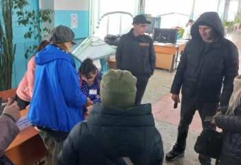 Из снежного плена вызволили женщин и одного ребенка в СКО