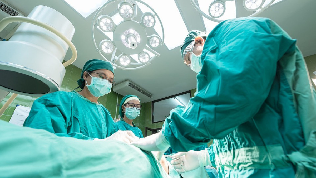Около 160 казахстанских врачей-хирургов обучились за границей по программе «Болашак»
