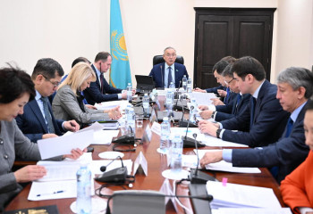 Казахстан планирует выкупить часть доли России в Евразийском банке развития