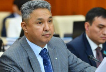 Билік қолымыздағы байлыққа дұрыс мән бермеуде – Азат Перуашев