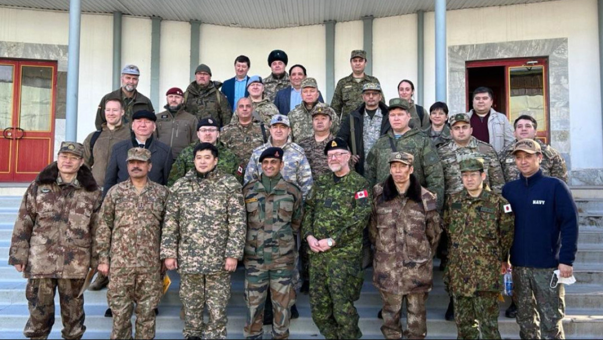 Военные атташе посетили оборонный комплекс в Уральске
