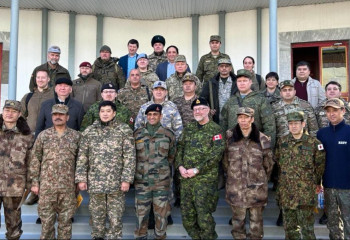 Военные атташе посетили оборонный комплекс в Уральске