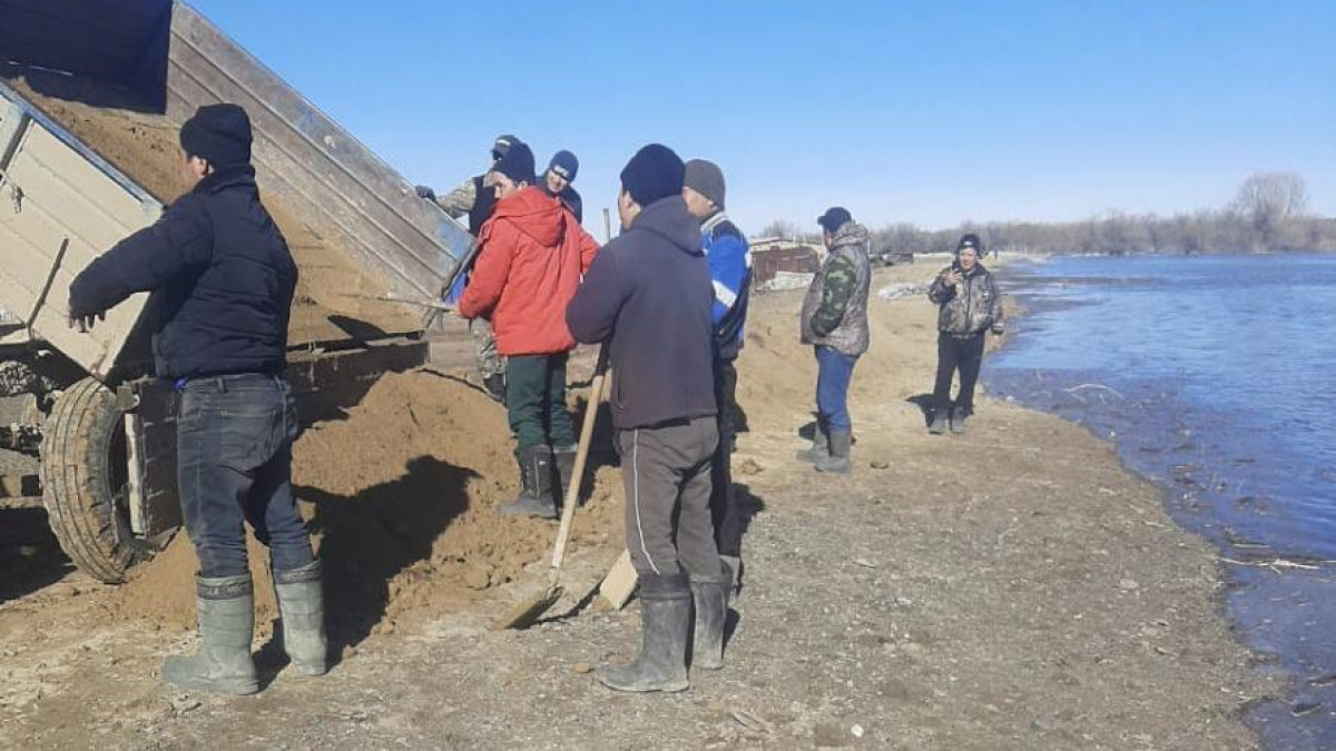 74 жителя Актюбинской области находятся в пунктах эвакуации