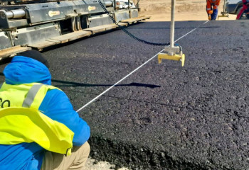 Маңғыстау облысында “Құрық-Жетібай” тасжолына асфальт төсеу басталды