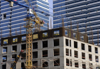 Застройщики не должны продавать технические этажи в жилых комплексах