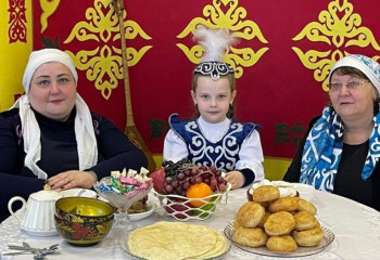 Семья Андриенко из Карагандинской области получила номинацию за ролик о шелпеках