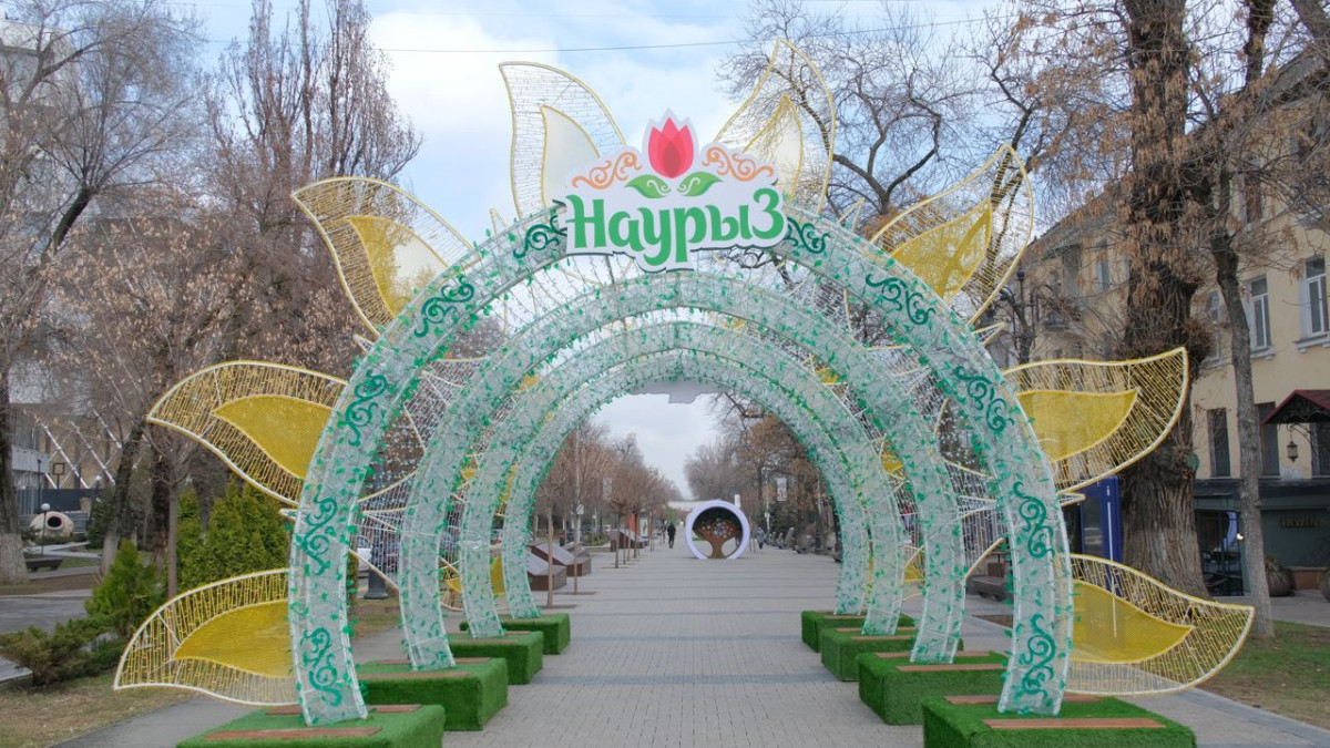 Фоторепортаж: Алматы готовится к Наурызу