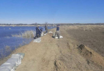 Ақтөбеде Ойыл өзені тасып, тұрғындар эвакуацияланды