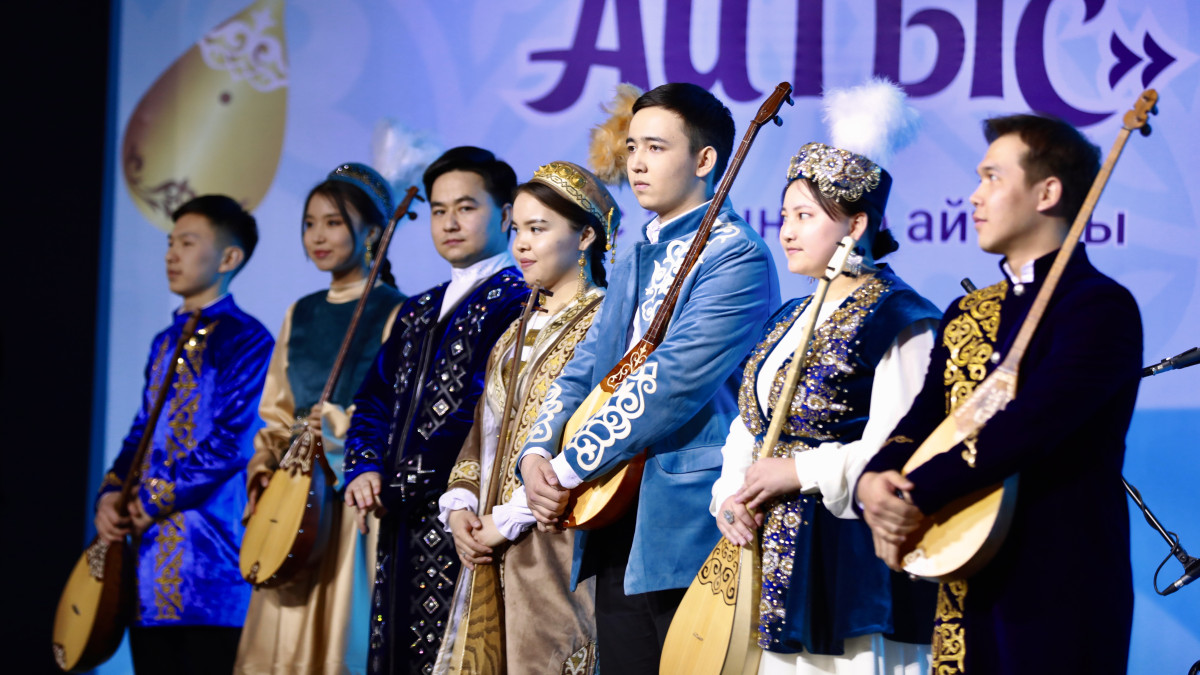  Управление по развитию языков и архивного дела акимата Астаны 