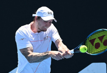 Александр Бублик вышел в четвертьфинал турнира в США