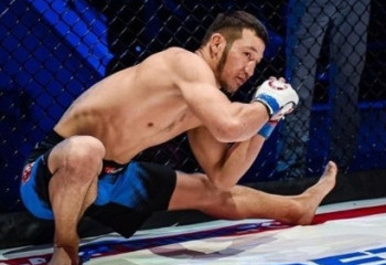 Боец из Казахстана стал рекордсменом популярного промоушна