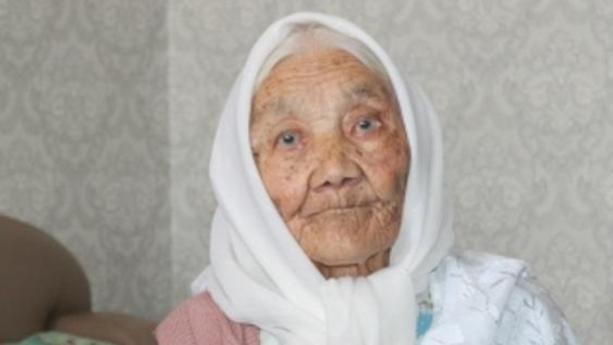 Проголосовала самая пожилая женщина Жетысу