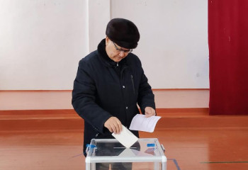 Балықшылар әулеті дәстүр бойынша дауыс беруге келді