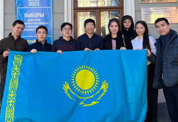 Студенты из Казахстана пришли на выборы в городах России