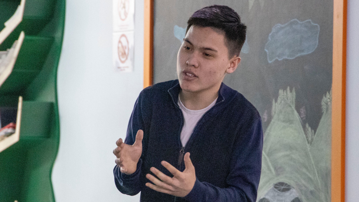  кейіпкердің жеке мұрағатынан 