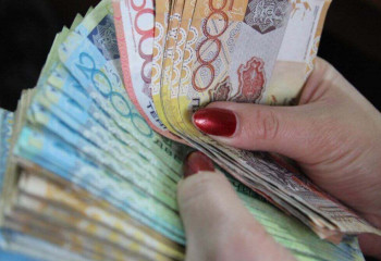 Налоговым инспектором представлялась мошенница в Павлодарской области