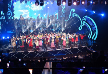 Президент отандық өнер жұлдыздарының концертін тамашалады