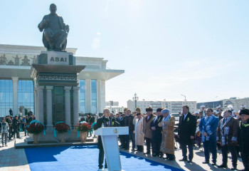 Жетісу жерінде Ұлы Абайдың ескерткіші ашылды