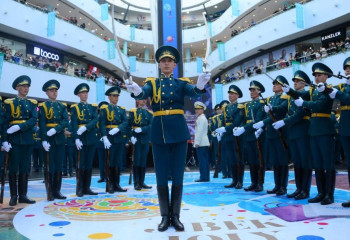 Военные поздравили жителей и гостей столицы с Наурыз мейрамы