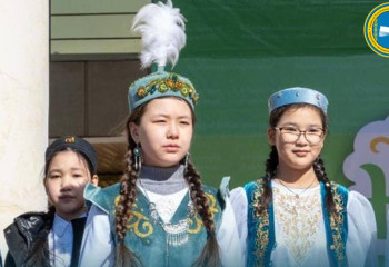 Школьники в Павлодаре продемонстрировали головные уборы собственного изготовления