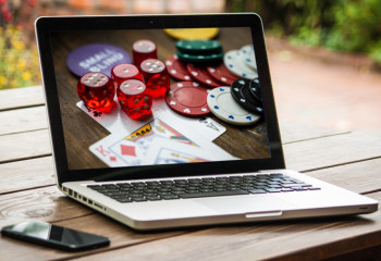 Балаларды құмар ойын жарнамасынан қалай қорғаймыз?