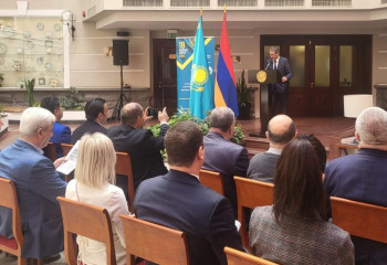 Эксперты Армении оценили выборы в Казахстане как свободные и транспарентные